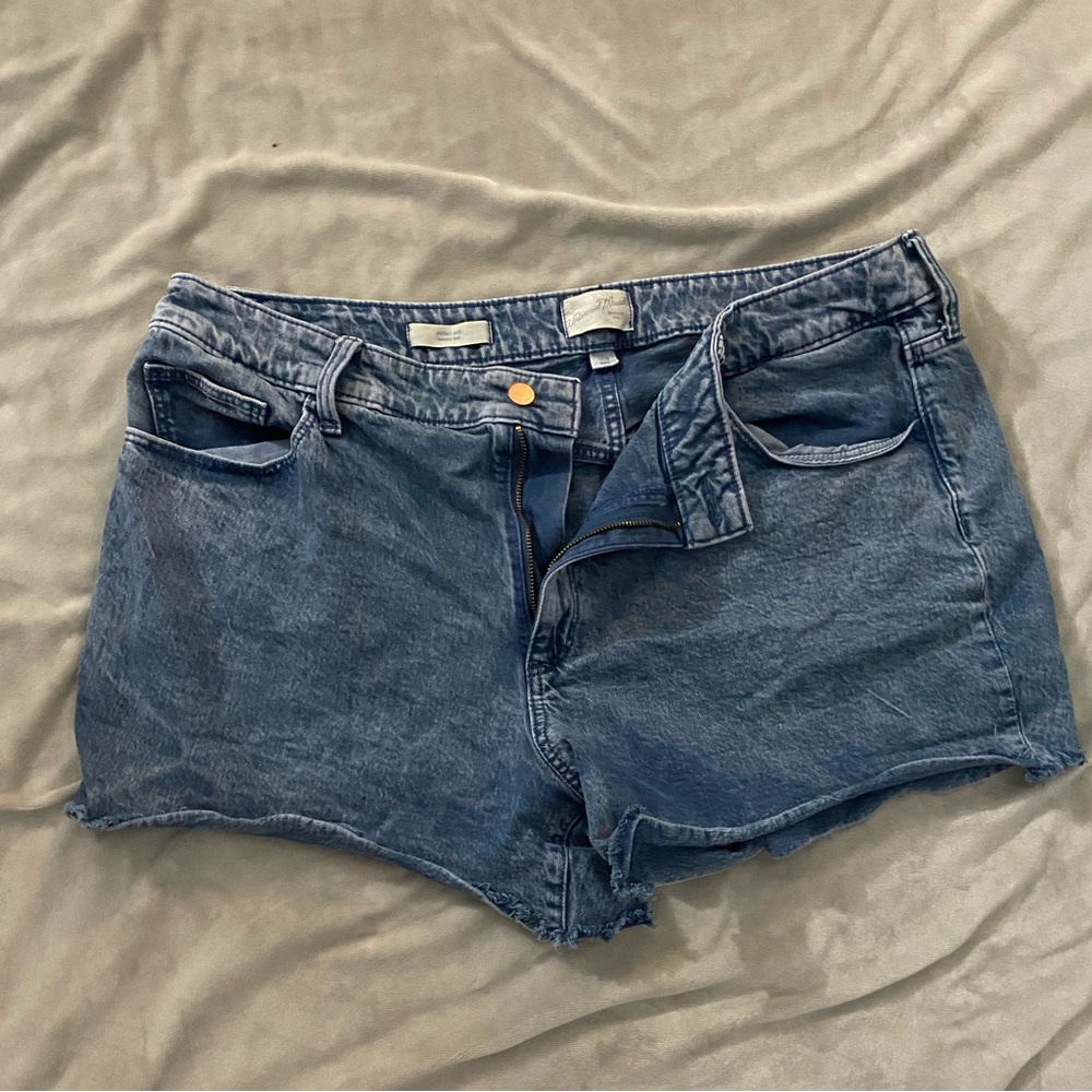 Women’s size 18 denim shorts